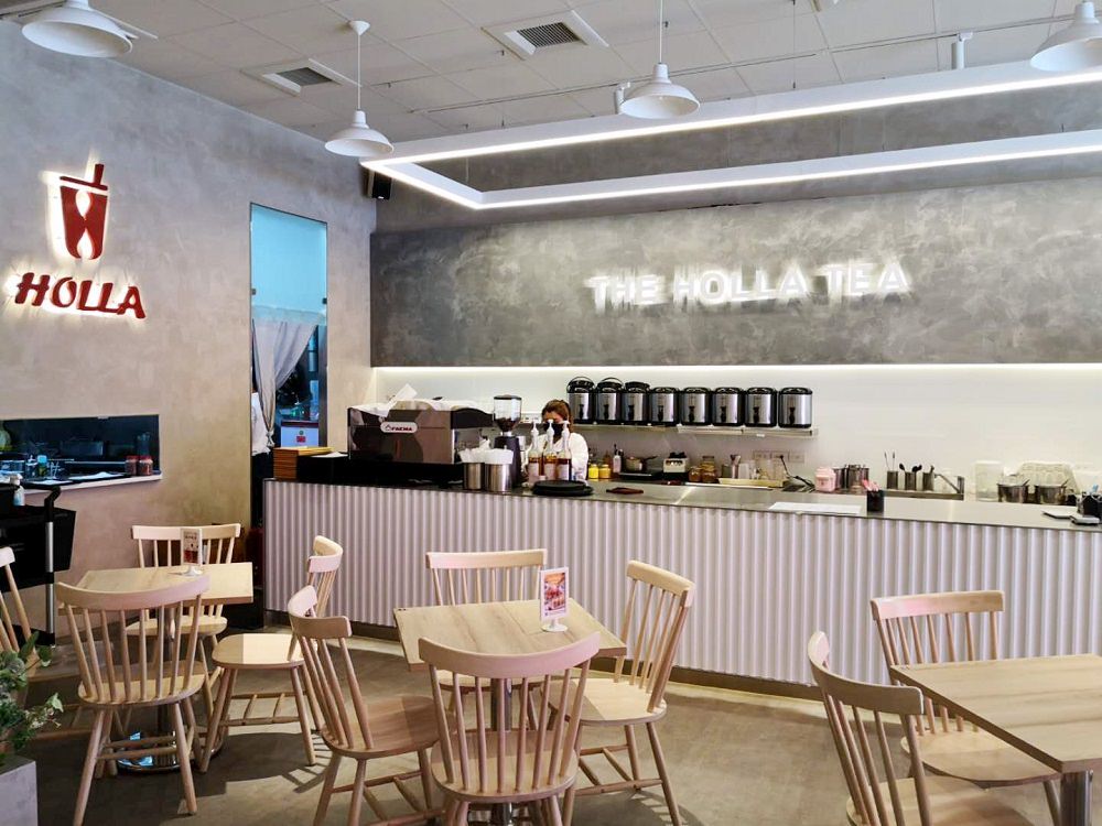 「HOLLA TEA 好樂茶食」挑高3米6，寬敞優美的開揚空間帶來悠閒放鬆感。