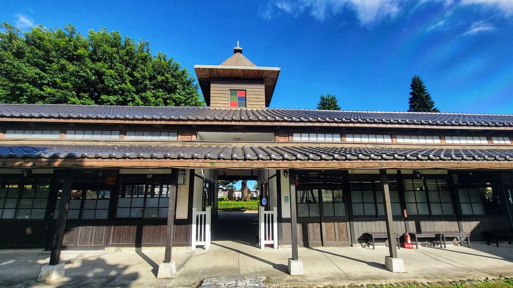 【花蓮市旅遊景點│花蓮鐵道文化園區│花蓮好事集】超Chill懷舊日式建築✕融合原住民及在地文化文青市集✕花蓮第一個農夫市集@環遊世界366天 (48)