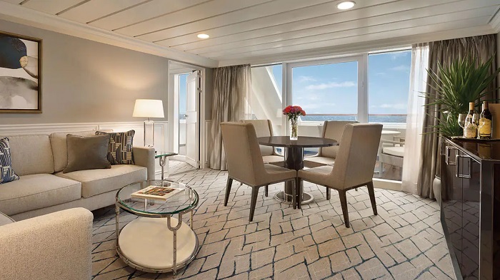 大洋郵輪Oceania Cruises利嘉特號（Regatta）owners-suite-livingroom