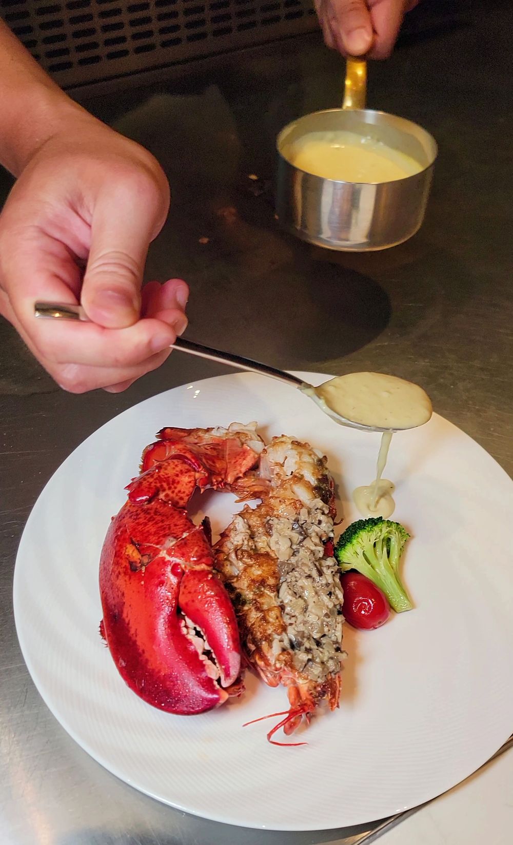 台北美食墨賞新鐵板料理-古亭店2025新開幕時尚鐵板燒X A5和牛、活龍蝦、活鮑魚高CP豪華海陸饗宴(菜單)@水靜葳環遊世界366天 (23)
